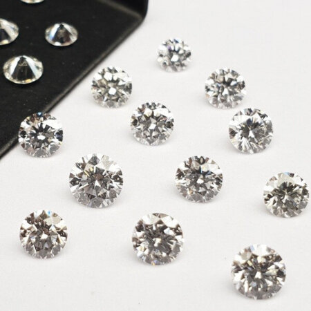 Round Shape - Calibrated Diamonds