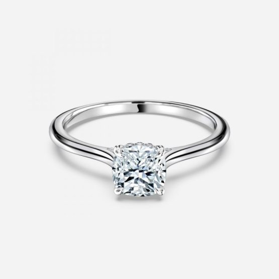 Valencia halo clearance diamond ring