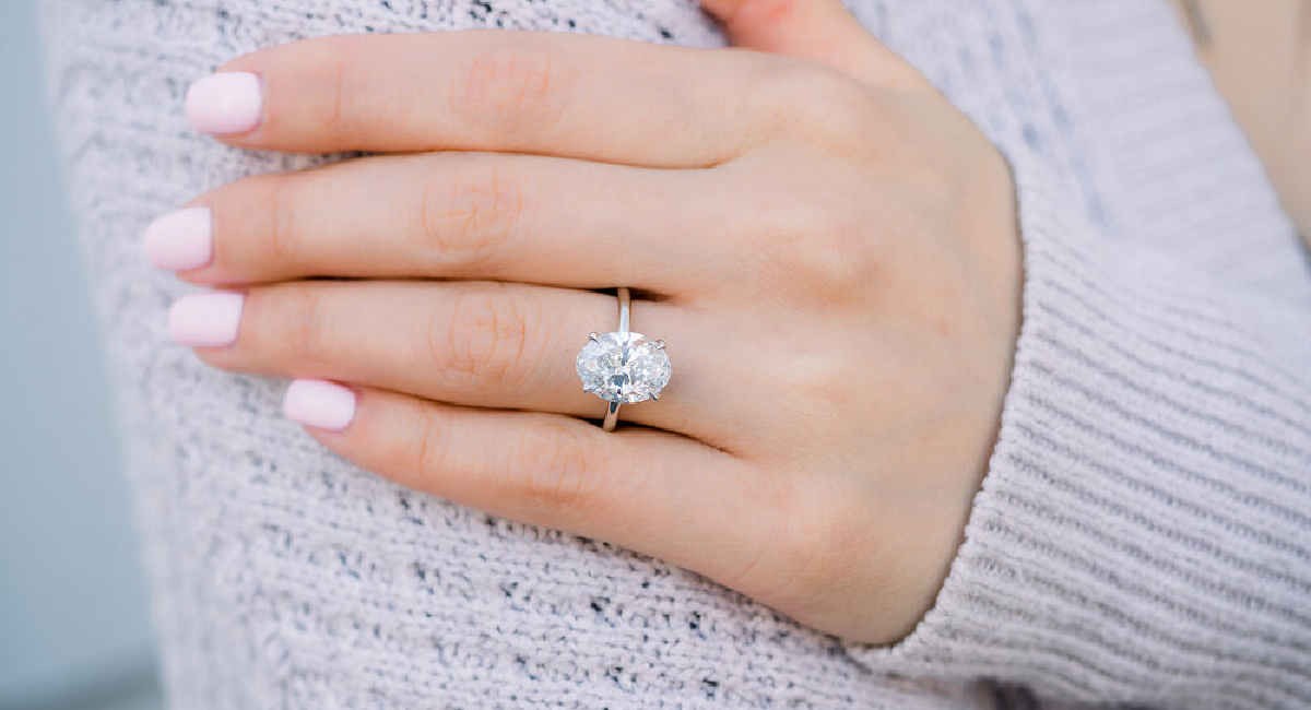 oval diamond ring