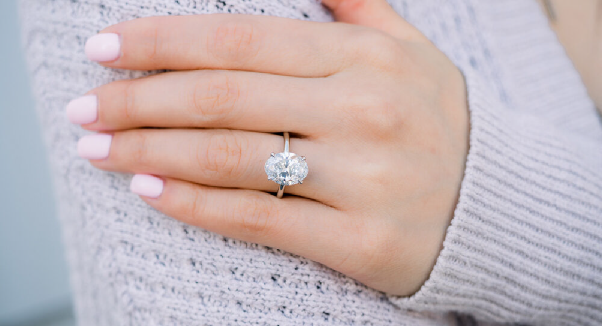 15 Most Popular Oval Engagement Ring Designs - Loose Grown Diamond