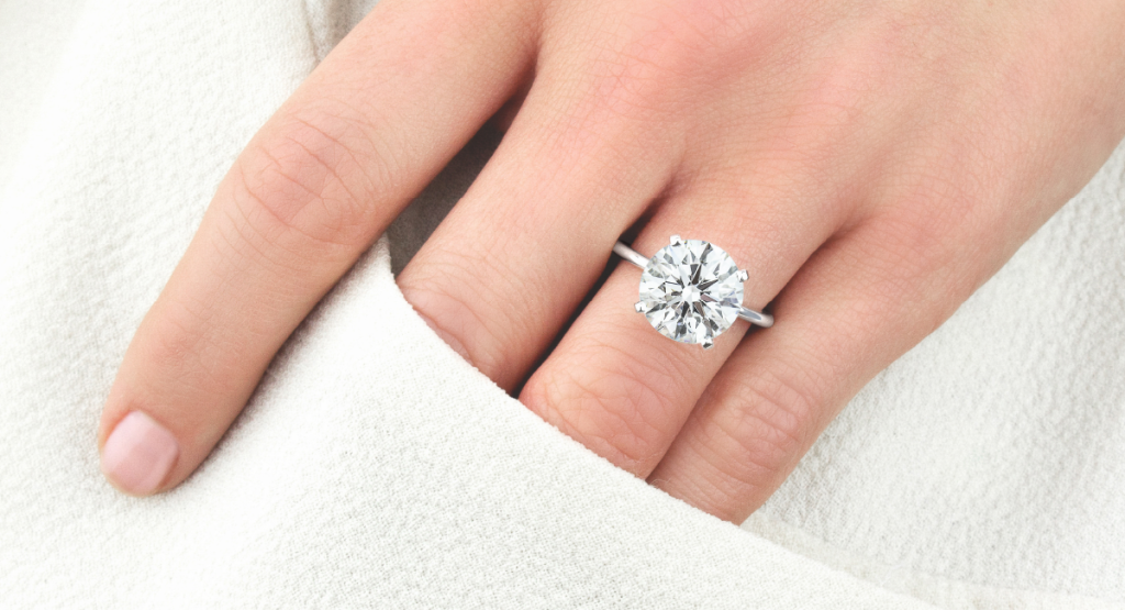 round solitaire ring 