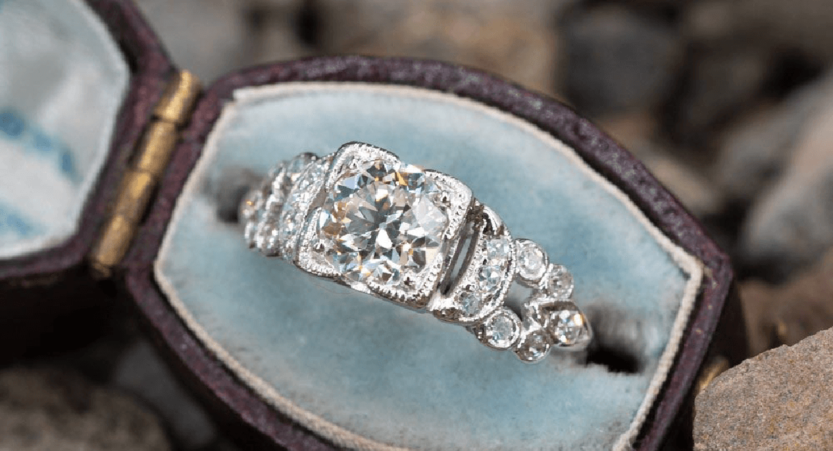 Vintage-Setting-Diamond-Ring