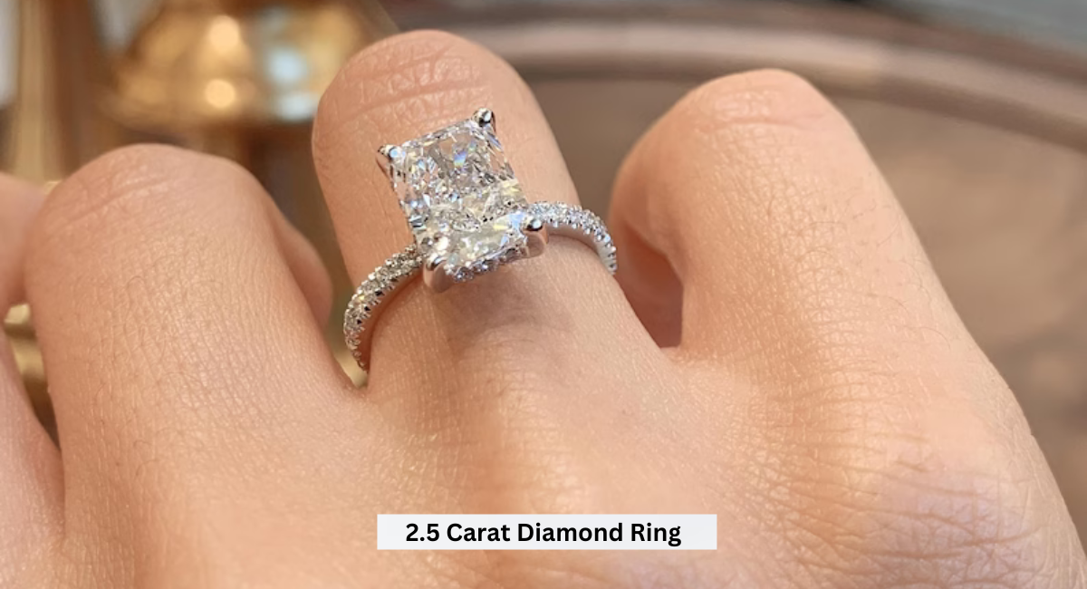 Stunning 2.5 Carat Diamond Ring that Set the Fashion Ablaze